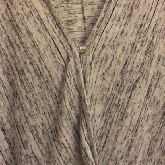 Jessica Simpson Maternity Nursing top - Picture 3 of 5